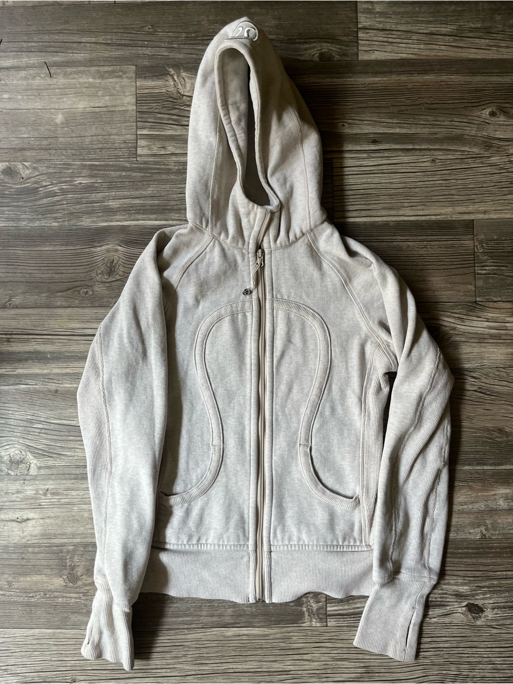 LuLulemon Scuba Full Zip Hoodie in Oatmeal